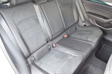 Volkswagen Arteon Fastback Facelifting 2.0 TSI 190KM 2022 Volkswagen Arteon R-Line 190 KM TSI DSGDCCLEDAmbientePakietZimowy VAT 23, zdjęcie 34