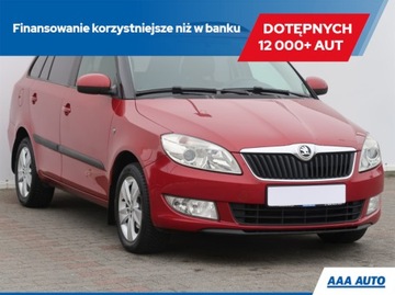 Skoda Fabia II Kombi Facelifting 1.2 TSI 85KM 2014 Skoda Fabia 1.2 TSI, Salon Polska, Klima,ALU