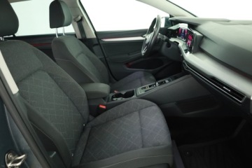 Volkswagen Golf VIII Variant 1.5 eTSI 150KM 2022 VW Golf 1.5 eTSI, Salon Polska, 1. Właściciel, zdjęcie 6