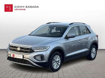 Volkswagen T-Roc I SUV Facelifting 1.5 TSI ACT 150KM 2022 Volkswagen T-Roc FV23 Life App-conect od Dealera ASO 1.5 Benzyna 150KM