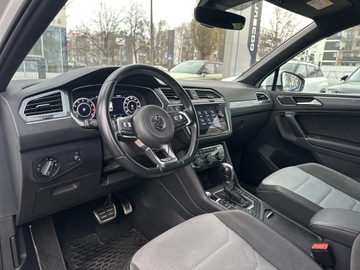 Volkswagen Tiguan II SUV 2.0 TSI BlueMotion Technology 220KM 2018 Volkswagen Tiguan 2.0 TSI 220KM R-line, ASO, Salon, zdjęcie 10