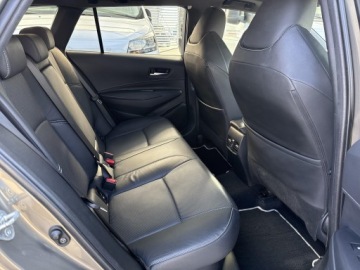 Toyota Corolla XII TS Kombi 2.0 Hybrid Dynamic Force 184KM 2022 Toyota Corolla 2.0 Hybrid Seria E21 (2019-) 2.0 Hy, zdjęcie 8