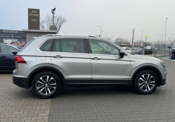 Volkswagen Tiguan II SUV 1.5 TSI EVO 150KM 2019 Volkswagen Tiguan 1.5 IQ-Drive R-line Vatmarza Panorama 1.5 Benzyna 150KM, zdjęcie 30