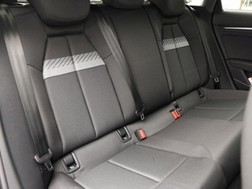 Audi A3 8Y Limousine Facelifting 1.5 35 TFSI 150KM 2025 AUDI A3 35 TFSI Advanced Sedan 1.5 (150KM) 2025, zdjęcie 13