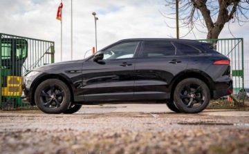 Jaguar F-Pace SUV 2.0 i4 250KM 2018 Jaguar F-Pace Jaguar F-Pace 25t AWD Premium 250KM 2.0 Benzyna 250KM, zdjęcie 4
