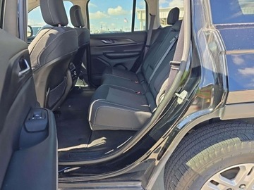 Jeep Grand Cherokee V 2023 Jeep Grand Cherokee Laredo 2023 3.6l 3.6 Benzyna 293KM, zdjęcie 1