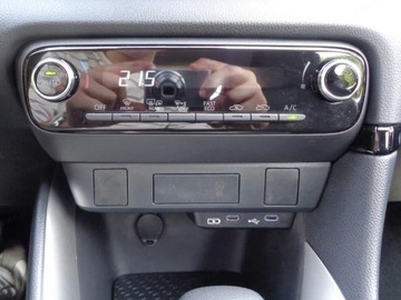 Toyota Yaris IV Hatchback Facelifting 1.5 Hybrid Dynamic Force 116KM 2025 Comfort 1.5 Hybrid 116KM | Tempomat adaptacyjny!, zdjęcie 10