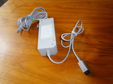 NINTENDO Wii - ZASILACZ / ORYGINAL