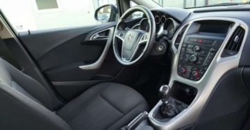 Opel Astra J Sports Tourer 1.4 Turbo ECOTEC 120KM 2011 Opel Astra Opel Astra 1.4 Benzyna 120KM, zdjęcie 26