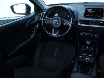 Mazda 3 III Sedan Facelifting 2.0 SKYACTIV-G 120KM 2018 Mazda 3 2.0 Skyactiv-G, Salon Polska, Serwis ASO, zdjęcie 6