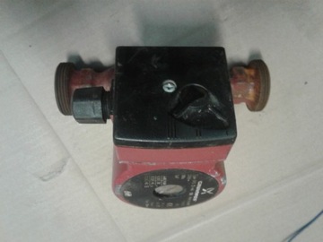 Pompa C.O. Grundfos UPS 25-40 130 używana z gwaran