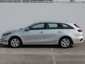 Kia Ceed III Kombi Facelifting 1.5 T-GDI 160KM 2022 Kia Ceed 1.5 T-GDI, Salon Polska, Serwis ASO, zdjęcie 2