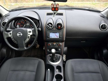 Nissan Qashqai I Crossover Facelifting  1.6 117KM 2012 Nissan Qashqai2 1.6 benzyna 117 KM Panorama 7mio osobowy Nawigacja Alufelg, zdjęcie 5