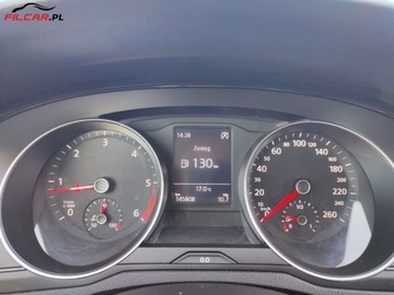 Volkswagen Passat B8 Variant 1.6 TDI BlueMotion SCR 120KM 2017 Volkswagen Passat GWARANCJA, Niski udokumentowany przebieg, Mozliwa zamian, zdjęcie 12