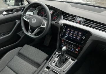 Volkswagen Passat B8 Variant Facelifting 1.5 TSI EVO 150KM 2023 Volkswagen Passat Variant Variant Business Pakiety, ACC, Kamera, GPS, Pod, zdjęcie 15