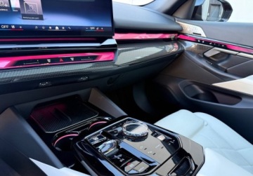 BMW Seria 5 G90-91 Sedan Plug-In 3.0 50e 489KM 2024 BMW Seria 5 salon PL FV VAT 23 pelne wyposazenie pakiety gwar i serw, zdjęcie 25
