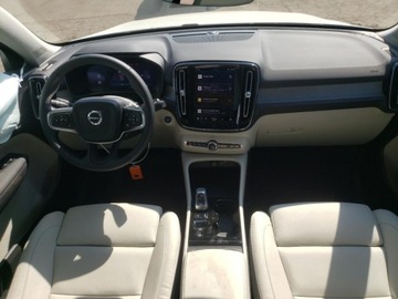 Volvo XC40 2025 Volvo XC 40 Plus 2025 2.0l 2.0 Benzyna 247KM, zdjęcie 8