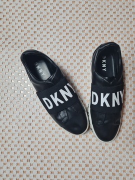 DKNY wsuwane sneakersy r.37,5