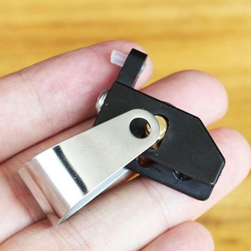 Китайский инструмент эрху, регулировка струн.