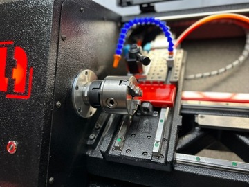Токарный станок с ЧПУ LF Mini 1 чугунный станок польского производства