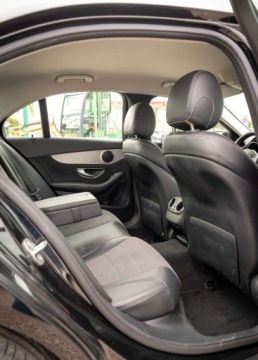 Mercedes Klasa C W205 Kabriolet Facelifting 2.0 220d 194KM 2018 Mercedes-Benz Klasa C Mercedes-Benz Klasa C W205 C220 Diesel 4Matic 194KM, zdjęcie 16