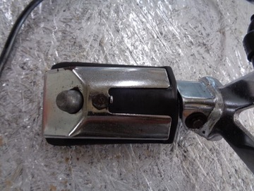 HONDA V65 VF 1100 Magna Set Podnóżek Prawy