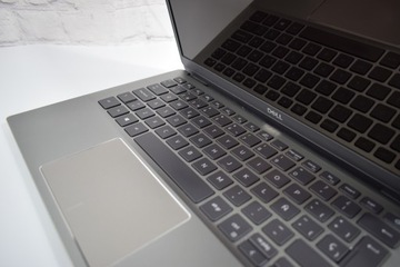 DELL 3301 i5 8-го поколения, 8 ГБ, 256 SSD W11PRO, FULLHD 1063512