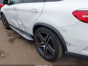 Mercedes GLC C253 2019 Mercedes-Benz GLC 2019 MERCEDES-BENZ AMG GLE 43 COUPE 4MATIC 3.0 Benzyna, zdjęcie 4