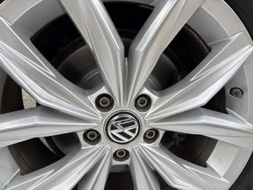 Volkswagen Tiguan Allspace SUV 2.0 TDI 150KM 2021 Volkswagen Tiguan Allspace 2.0 TDI 150 KM HighlinePodgrzewana SzybaLED Mat, zdjęcie 25