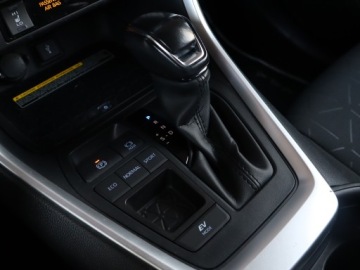 Toyota RAV4 V SUV 2.5 Hybrid Dynamic Force 218KM 2020 Toyota RAV 4 2.5 Hybrid, Salon Polska, zdjęcie 11