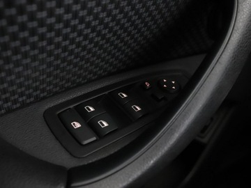 BMW X1 F48 Crossover sDrive18d 150KM 2019 BMW X1 Navi czujniki aut.klima bluetooth, zdjęcie 36