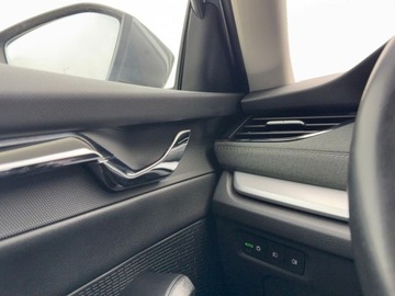 Skoda Octavia IV Scout 1.5 TSI ACT 150KM 2022 Skoda Octavia Virtual Cockpit, tempomat, kamera cofania 1.5 Benzyna 150KM, zdjęcie 28