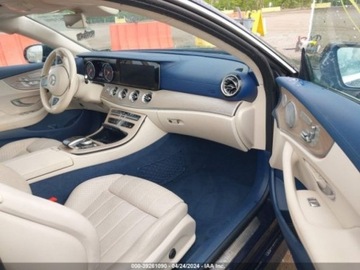 Mercedes Klasa E W213 2018 Mercedes-Benz Klasa E 2018 Mercedes-Benz E-Class E 400 RWD Coupe 3.0 329KM, zdjęcie 6