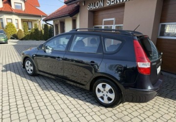 Hyundai i30 I CW Facelifting 1.4 DOHC 109KM 2011 Hyundai i30 1,4 109KM Klimatyzacja 1.4 Benzyna 109KM, zdjęcie 7