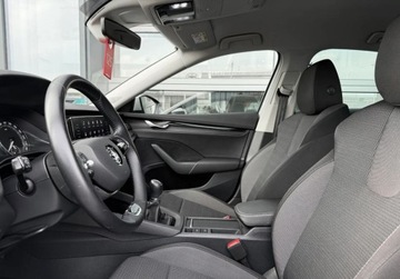 Skoda Octavia IV Liftback 1.5 TSI EVO 150KM 2022 Skoda Octavia Reflektory LED Kamera Keyless Lane Assist Salon PL FVAT, zdjęcie 23