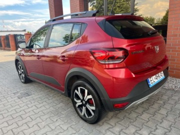 Dacia Sandero III Hatchback 5d 1.0 TCe 90KM 2021 Dacia Sandero Stepway 1.0 benzyna 91 KM 6 biegow zarej w PL ksiazka se, zdjęcie 2