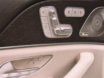 Mercedes GLE V167 SUV Facelifting 3.0 450d 367KM 2025 GLE Coupe 450 d 4-Matic AMG Line 3.0 (367KM) 2025, zdjęcie 9