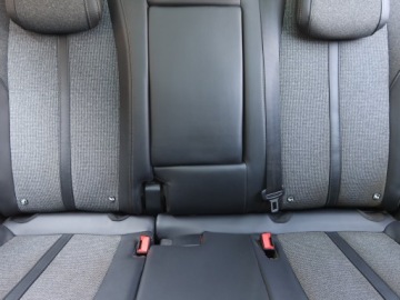 Peugeot 3008 II Crossover 1.5 BlueHDI 130KM 2018 Peugeot 3008 1.5 BlueHDi, Salon Polska, zdjęcie 9