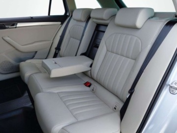 Skoda Superb III Kombi Facelifting 2.0 TSI 190KM 2022 Skoda Superb 2.0TSI 190KM LK DSG SalonPL SerwisASO Kessy Acc Matrix Virtua, zdjęcie 9