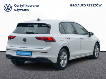 Volkswagen Golf VIII Hatchback 1.5 TSI EVO 130KM 2022 Volkswagen Golf Life 1.5 TSI 130KM, Serwis ASO, Gwarancja, FV23 1.5 129KM, zdjęcie 2
