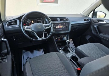 Volkswagen Tiguan II SUV Facelifting 1.5 TSI 130KM 2022 Volkswagen Tiguan LIFT Sliczny 1.5 TSI Bogata Wersja ORYGINAL Zadbany 2023, zdjęcie 1