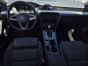Volkswagen Passat B8 Variant Facelifting 1.5 TSI EVO 150KM 2023 Volkswagen Passat Volkswagen Passat, aktywny tempomat ACC, Pakiet Zimowy,, zdjęcie 9