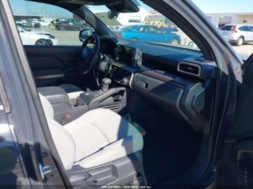 Toyota Tacoma II 2024 Toyota Tacoma SR5 2024 2.4l 2.4 Benzyna 278KM, zdjęcie 9