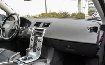 Volvo C30 Hatchback 3d 2.0 D4 177KM 2010 Volvo C30 2,0d (177KM) Automat Skory Lift Bezwypadkowy 2.0 Diesel 177KM, zdjęcie 9