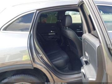 Mercedes GLA II 2021 Mercedes-Benz GLA 250 2021 2.0l 2.0 Benzyna 221KM, zdjęcie 11