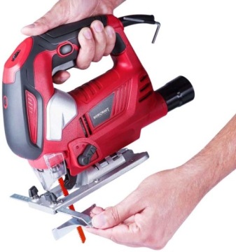 Лобзик Worcraft JS08-100A Пила с 3-мя пильными полотнами 810 Вт