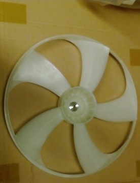 VĚTRÁK CHLADIČŮ MITSUBISHI SPACE STAR 1355A292