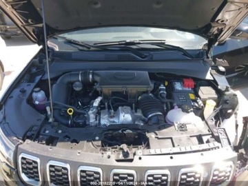 Jeep Compass II 2024 Jeep Compass 2024r, 2.0L, 4x4, Latitude 2.0 Benzyna 200KM, zdjęcie 9