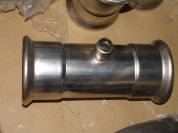 Trójnik Nirosan 108x22x108 stal nierdzewna