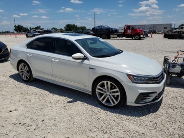 Volkswagen Passat B8 2019 Volkswagen Passat SE R-Line 2019 2.0l 2.0 Benzyna 147KM, zdjęcie 4